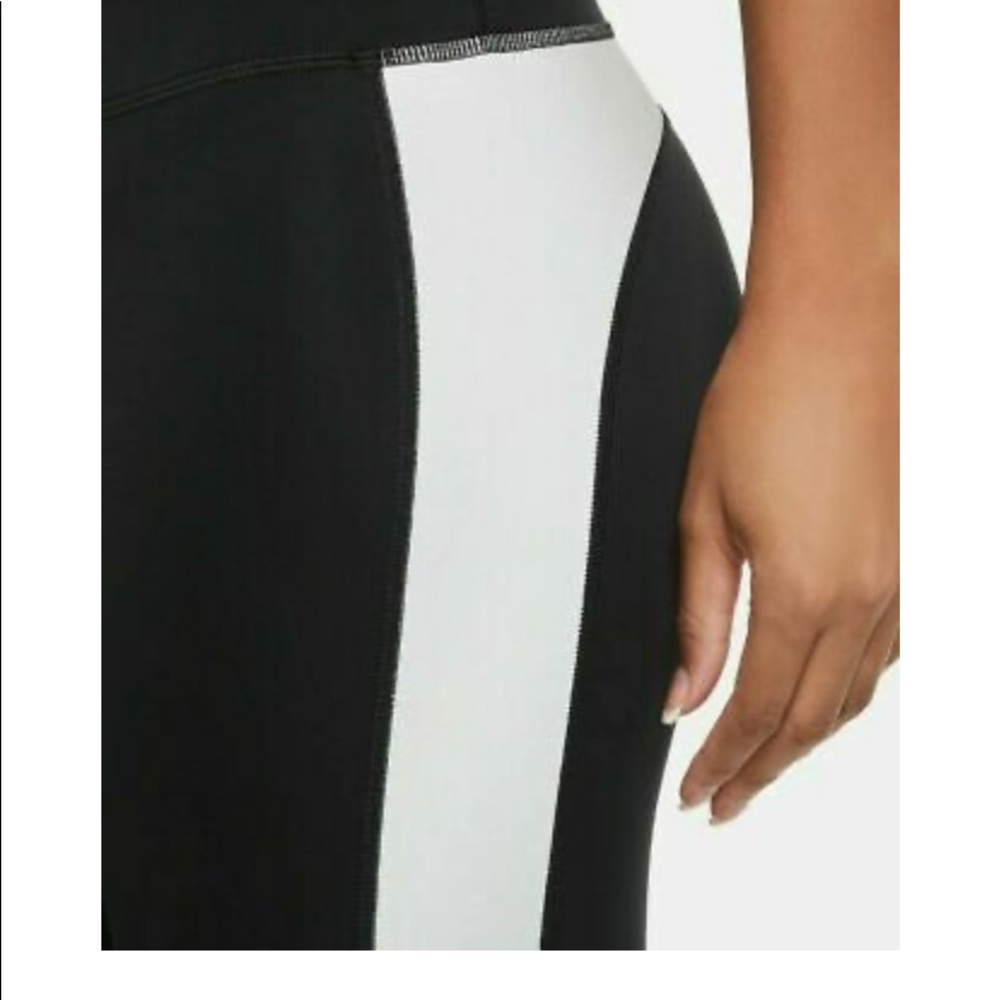 Nike Epic Lux Tight Fit - Picture 5 of 14
